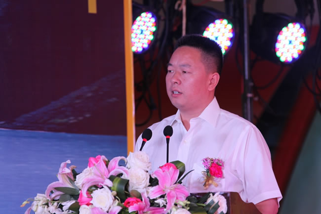 绵阳KU酷游官网东风雷诺4S店盛大开业2.jpg 绵阳KU酷游官网东风雷诺4S店盛大开业2.jpg